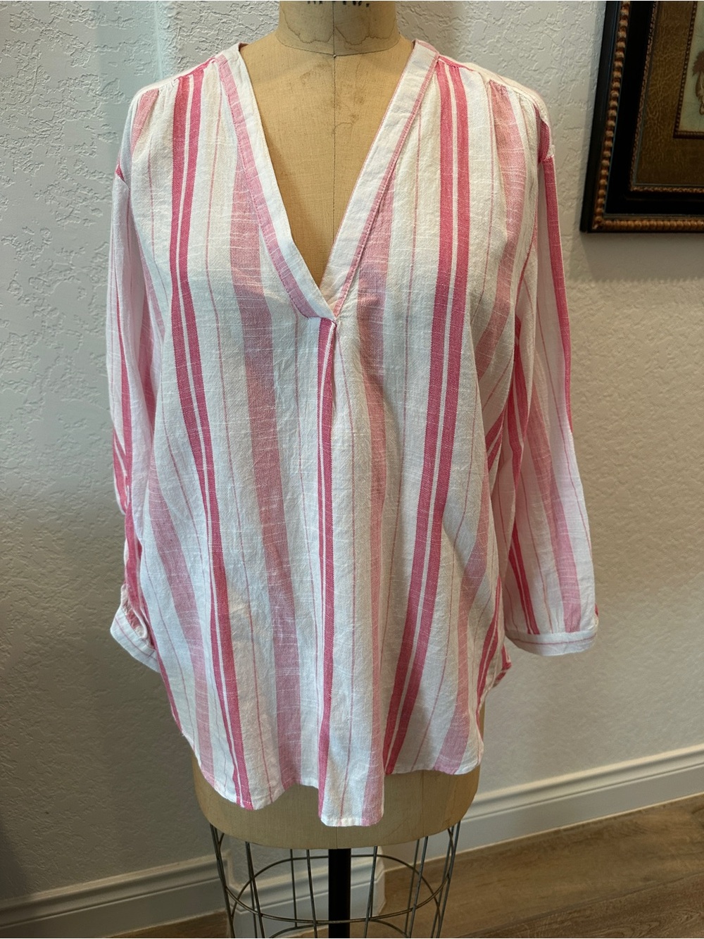 Dash Striped V-Neck Cotton Blouse - White & Pink striped